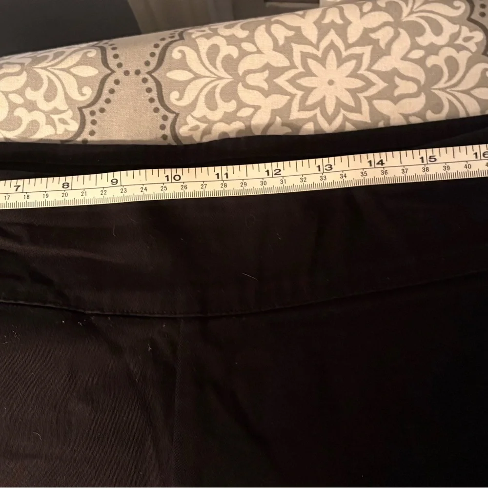 Old Navy Dark Black Pants - Picture 5 of 6